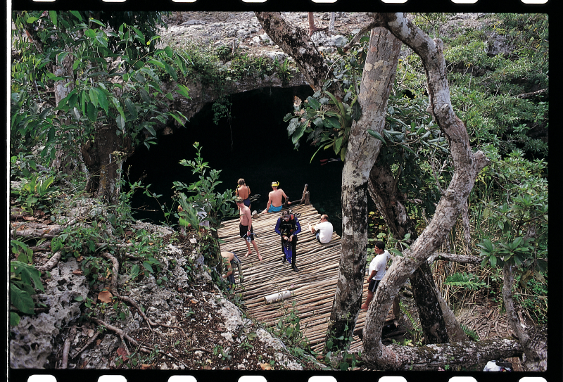 scuba_diving_-_grand_cenote
