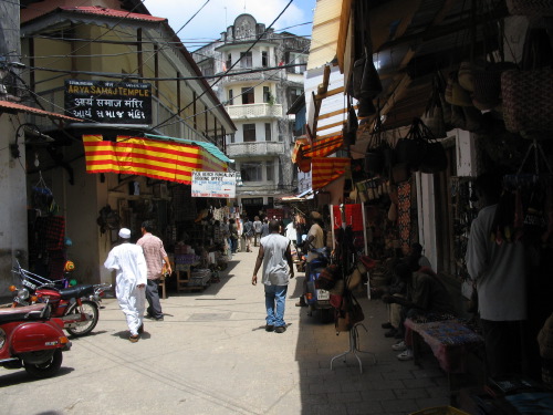 12.31.04_(41)_stonetown
